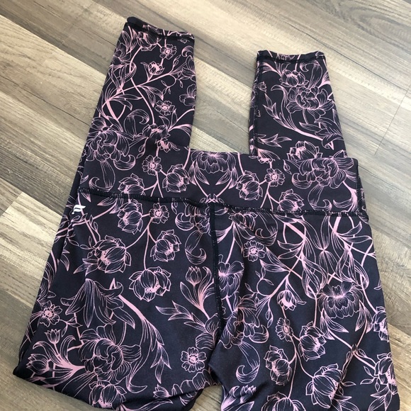 Fabletics Pink and Black Floral Leggings - Picture 6 of 7